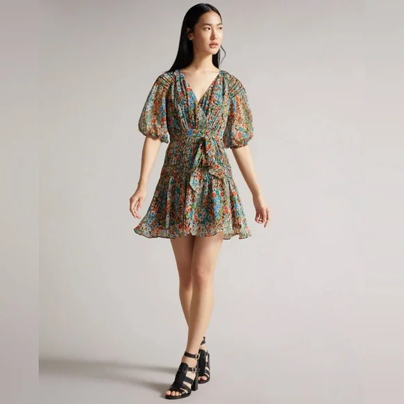 NWT Ted Baker London Tiania Black Floral Mini Dress Sz 8 (3) Fall Trend - Picture 3 of 10
